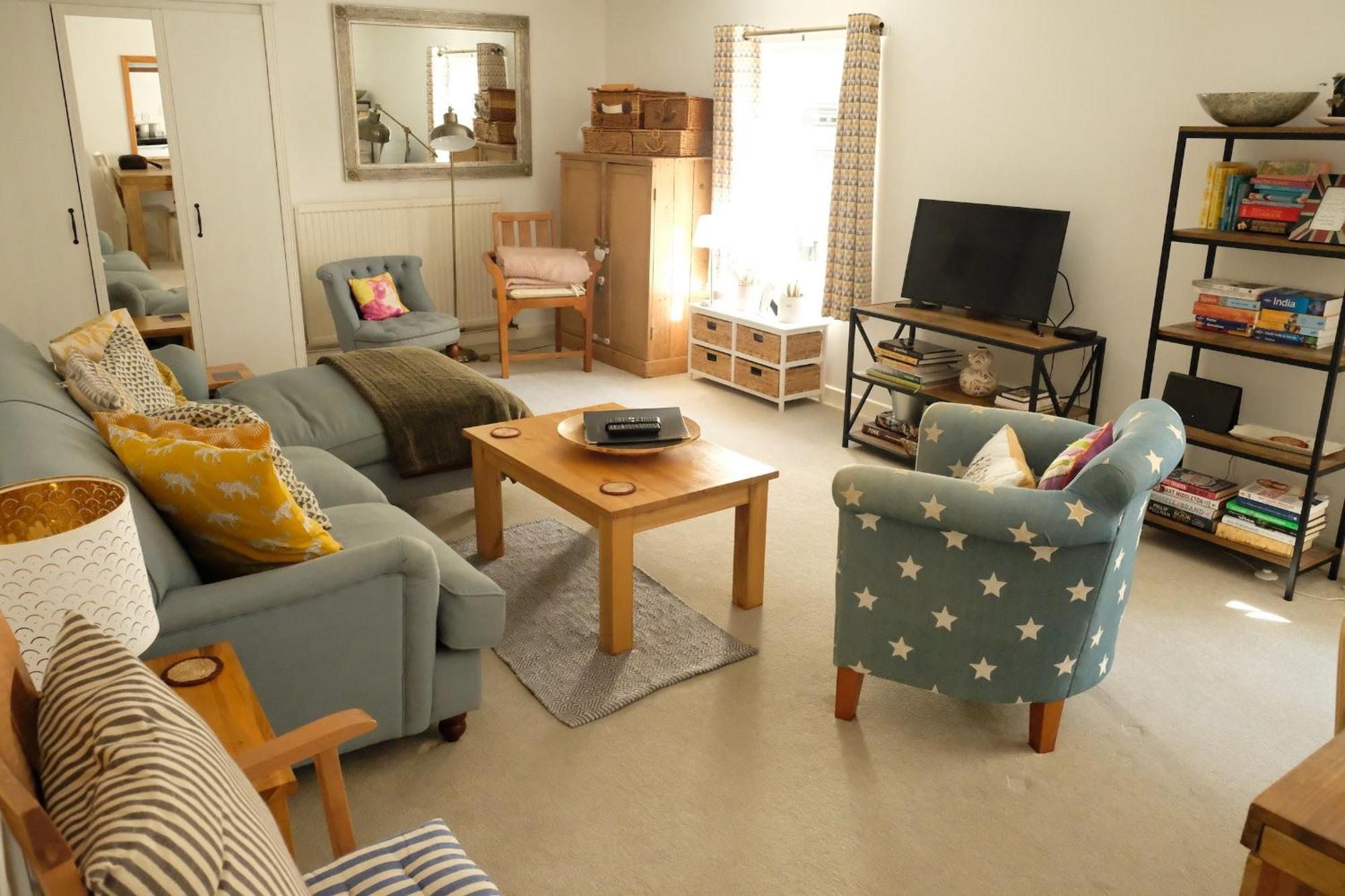 Spacious City Centre Apartment Bath Exterior photo